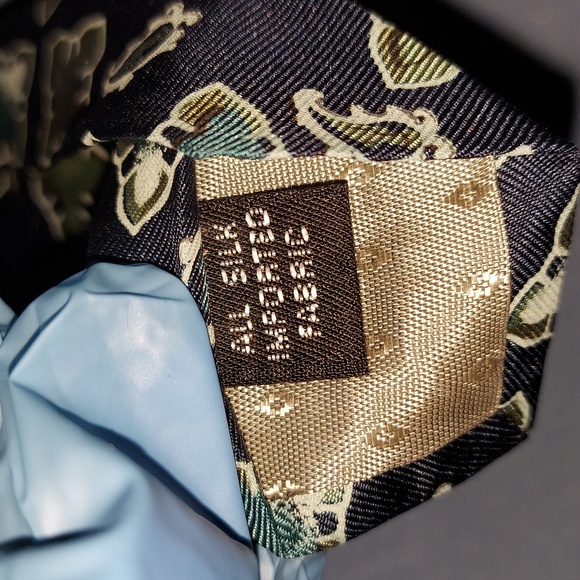 Albert Nipon Men's Tie - Picture 4 of 4